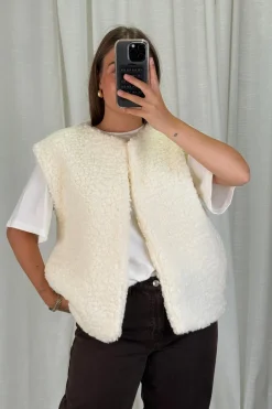 A-bee Aealicia Vest | Västar
