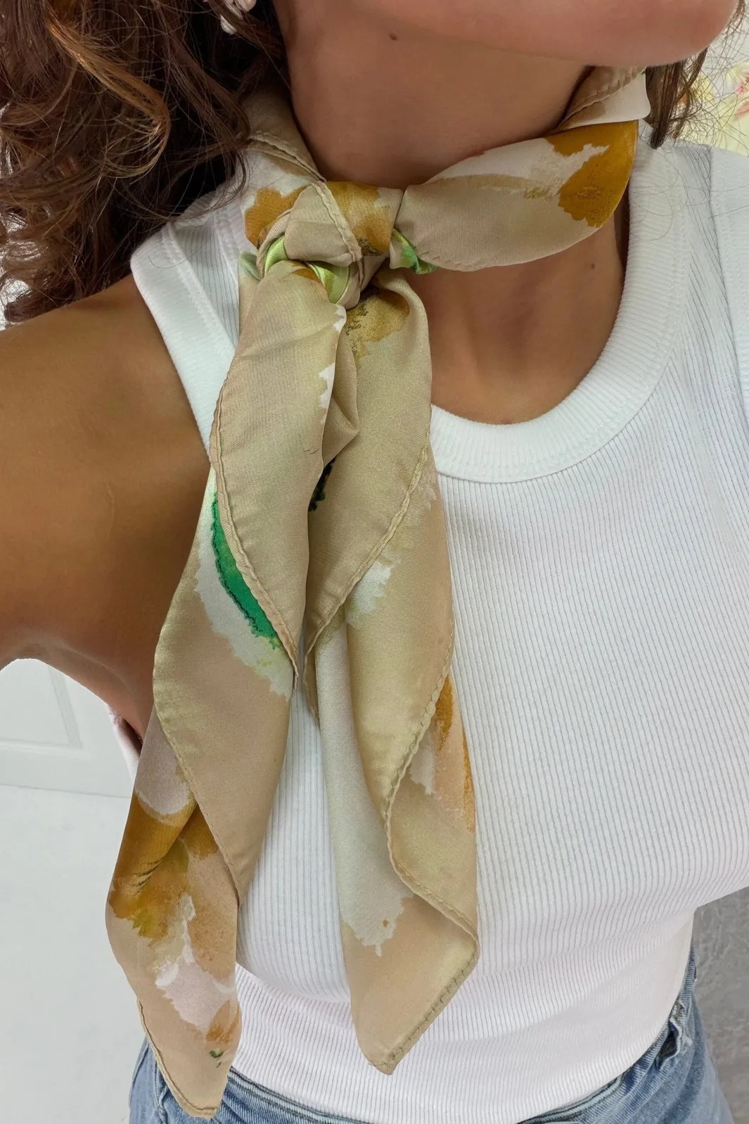 A-bee Aejuliska Scarf | Halsdukar