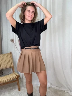 A-bee Aepeated kirt CAIE | Kjolar