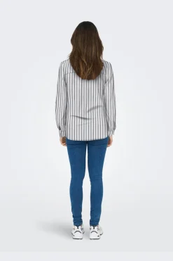 Only Ain hirt / | Blusar & Skjortor