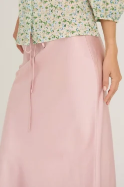 Avemily Skirt