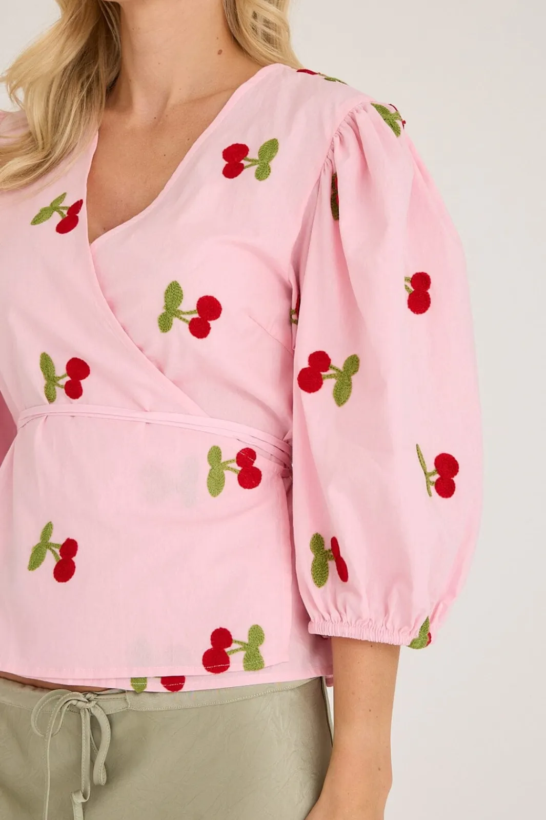 A-View Avrebekka Fruit Blouse AV4851 | Blusar & Skjortor