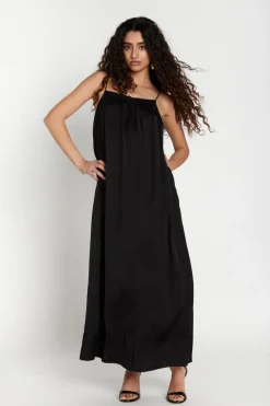 Bruuns Bazaar Bbkorthalsiabbtora Dress BBW4965 | Klänningar