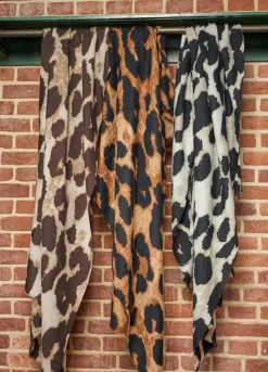 Black Colour Bcfawn Leo Winter Scarf 208414 | Halsdukar