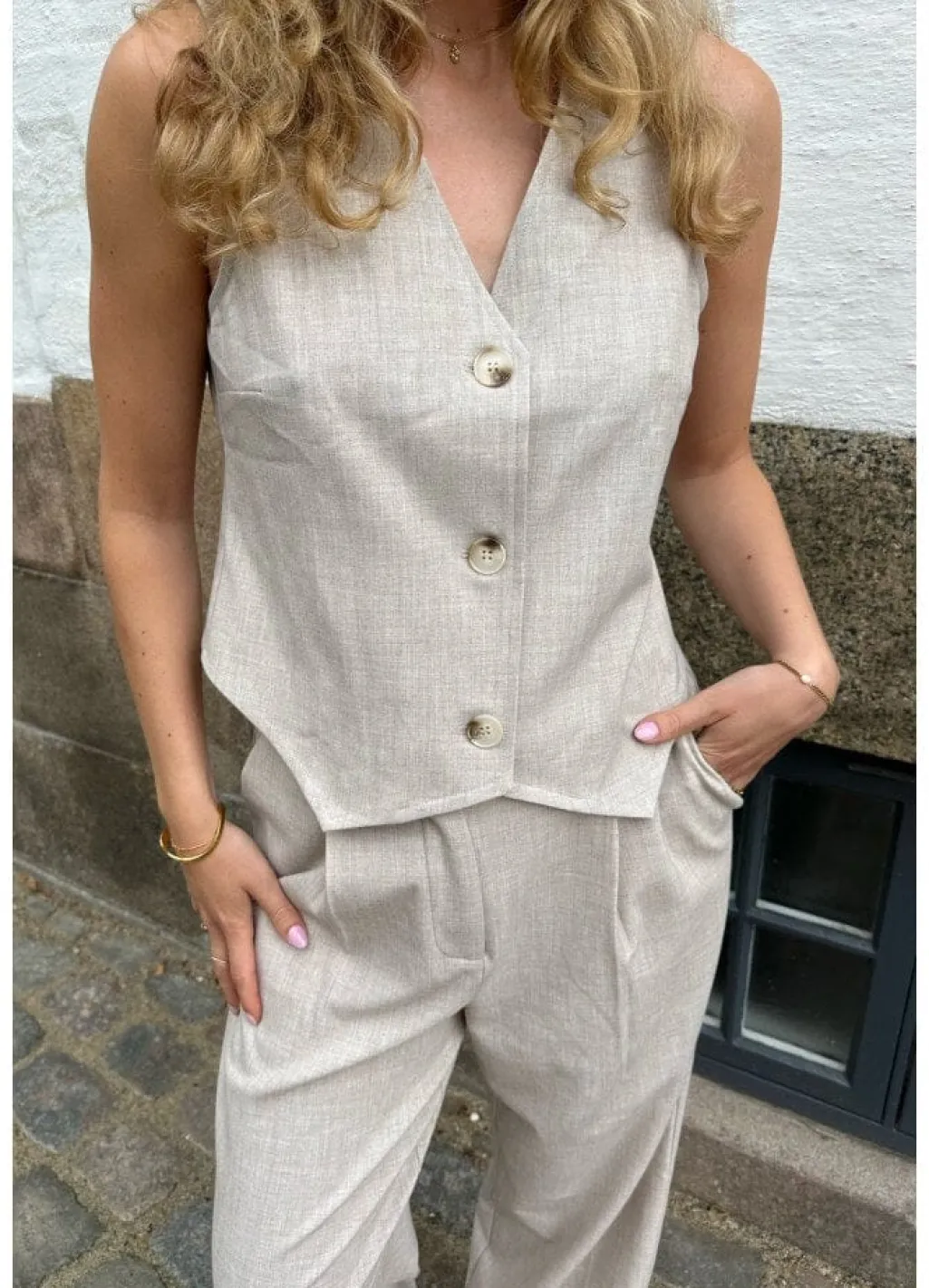 Celinaic Vest