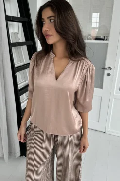 Continue Cooe V Neck atin 14971 | Blusar & Skjortor