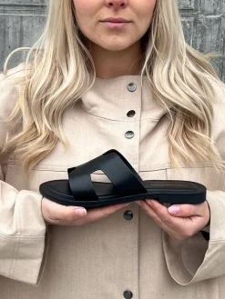 Csivy Leather