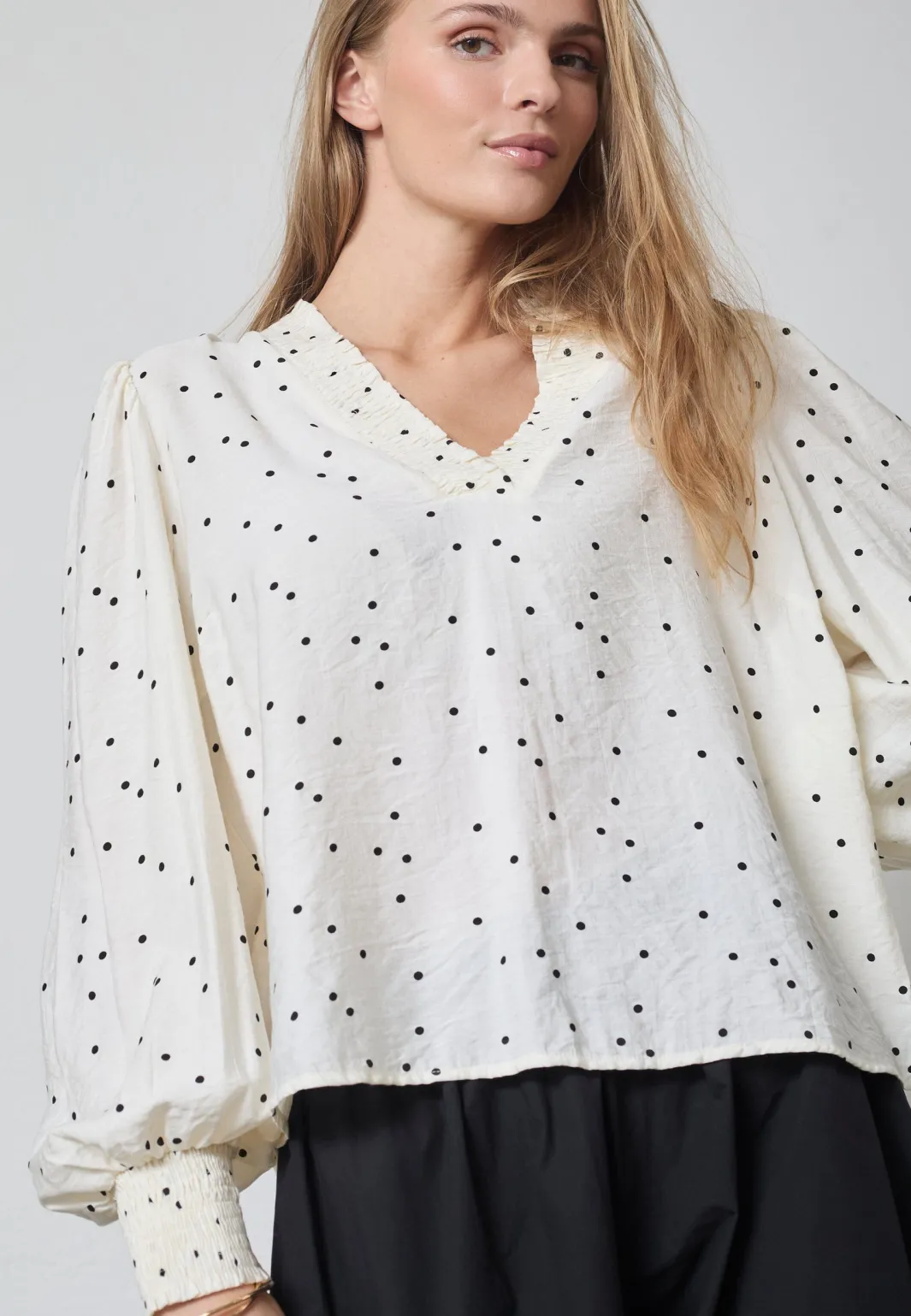 Co´Couture Diecc Dot V-Boue 45062 | Blusar & Skjortor