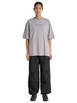 Halo Graphic Boxy T-hirt 230418 | T-Shirts & Toppar