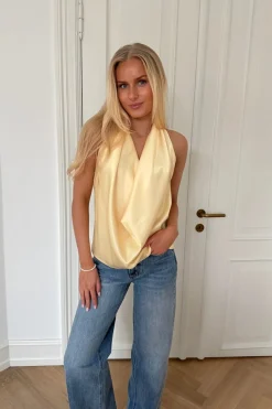 BYIC Hoyic Wrap Top A2553 | T-Shirts & Toppar