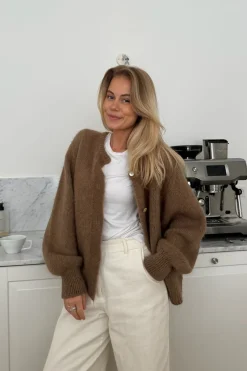 Idaic Cardigan