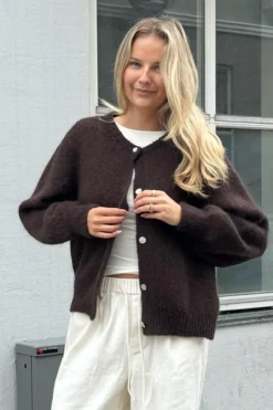 BYIC Idaic Cardigan | Sticka