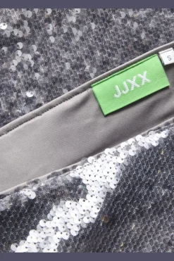 Jjxx Jia Tara equin ini kirt | Kjolar