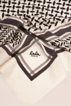 Lala Berlin Lbtriangle Trinity Classic M | Halsdukar