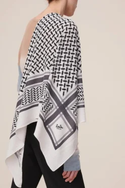 Lala Berlin Lbtriangle Trinity Classic M | Halsdukar