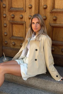 Lunaic Trenchcoat A2320