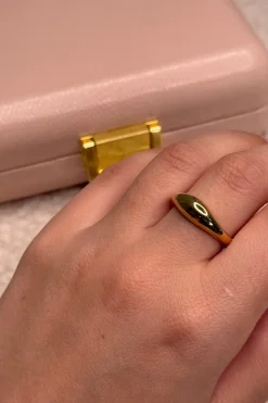 Mmlily Ring
