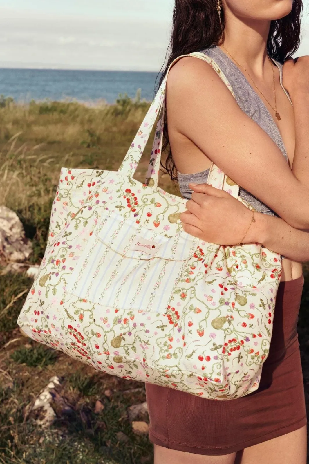 Maanesten Msbig Canvas Totebag Garden Magic Ivory | Väskor & Plånböcker