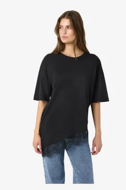 Nmeasy Lace Detail S/S T-Shirt