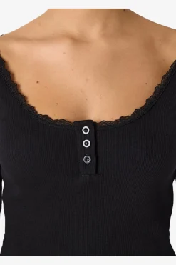 Noisy May Naya / ace Heney Top | T-Shirts & Toppar