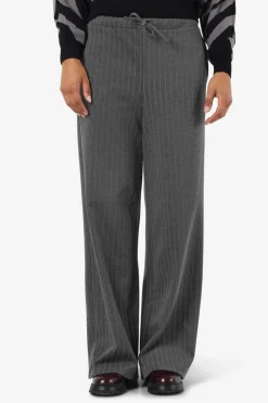 Noisy May Nie Nw Pintripe Wide Pant Fwd | Jeans, Leggings & Byxor