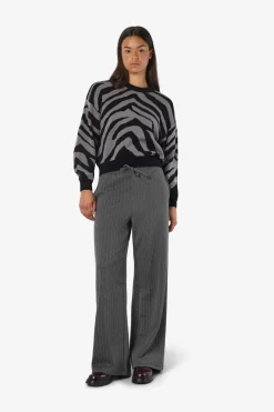 Noisy May Nie Nw Pintripe Wide Pant Fwd | Jeans, Leggings & Byxor