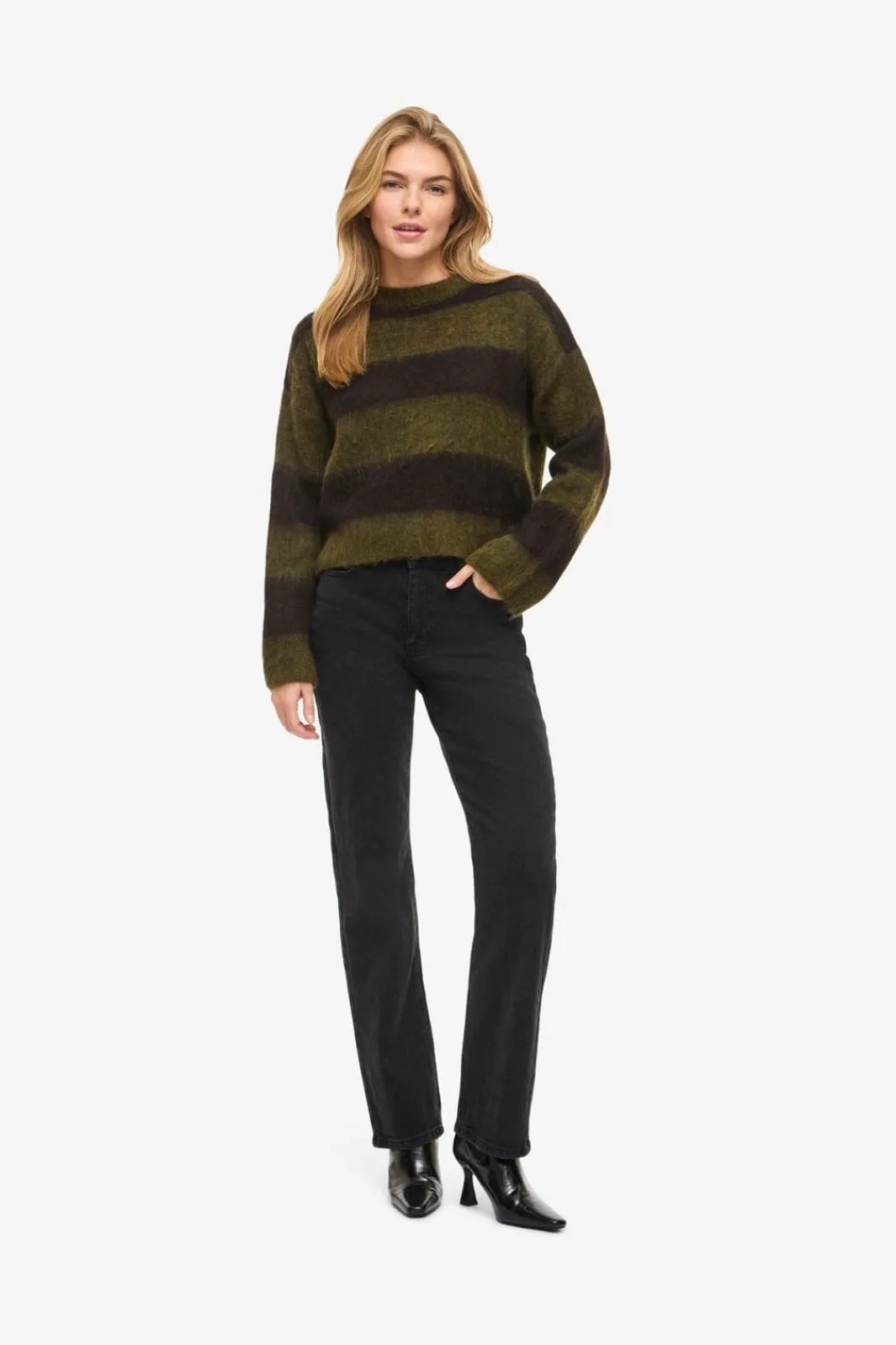 Noisy May Noff / O-Neck Knit | Sticka