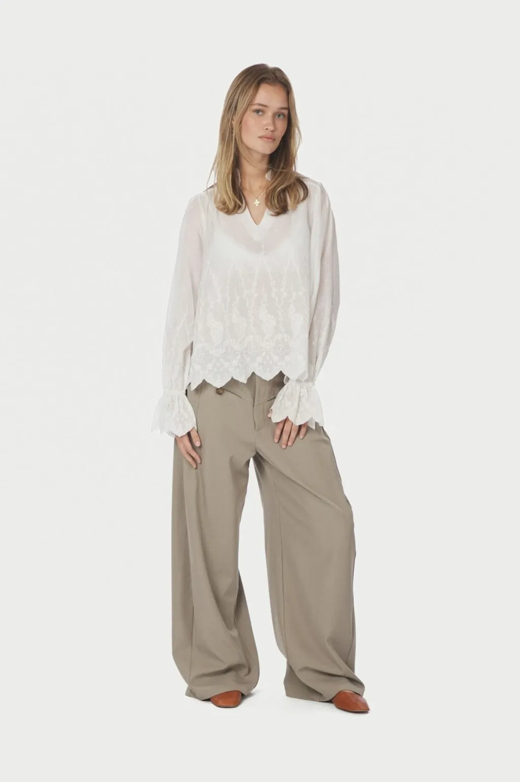Nnamara Delicate Emb Blouse 166708