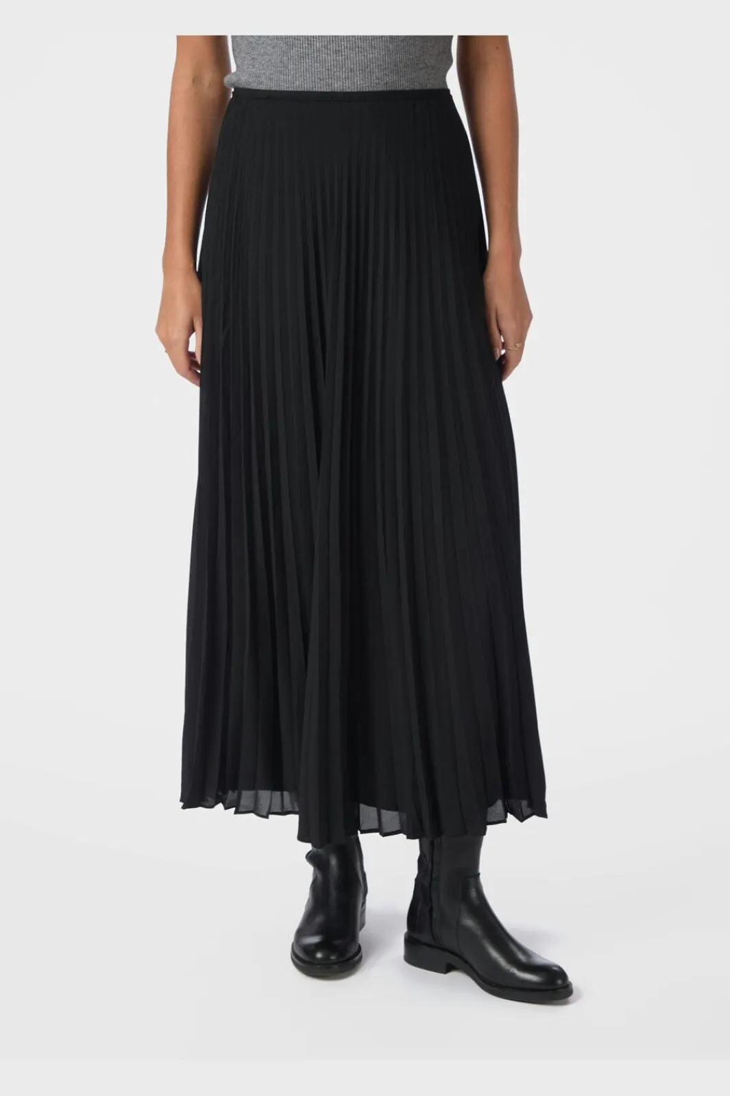 Neo Noir Nnboni Simple Plisse Skirt 166495 | Kjolar