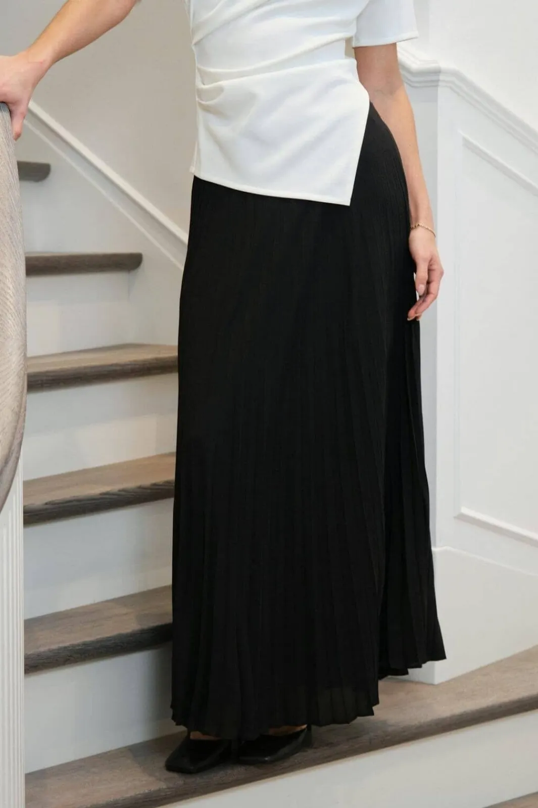 Neo Noir Nnboni Simple Plisse Skirt 166495 | Kjolar