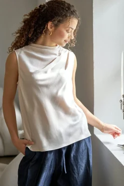 Neo Noir Nnisola Drapy Satin Top 167873 | T-Shirts & Toppar