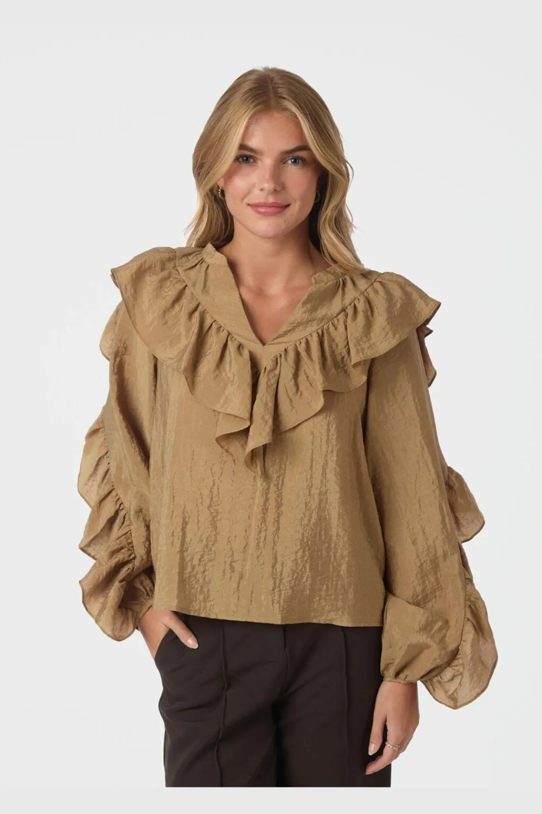 Neo Noir Nnnula Flounce Crisp Blouse 167525 | Blusar & Skjortor