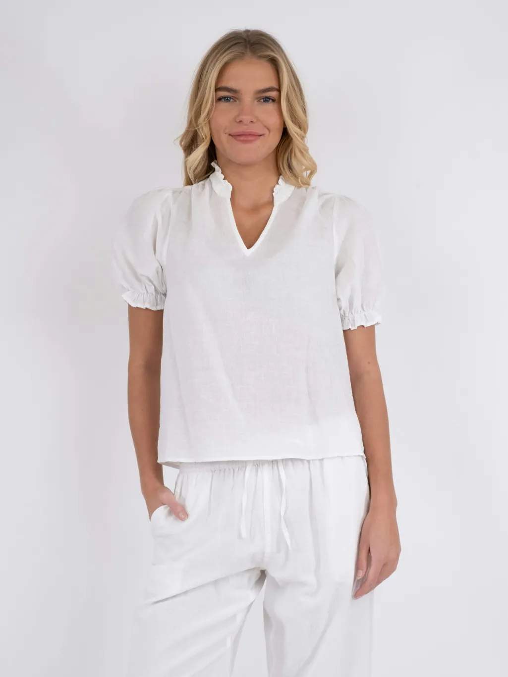 Nnodesa Linen Blouse