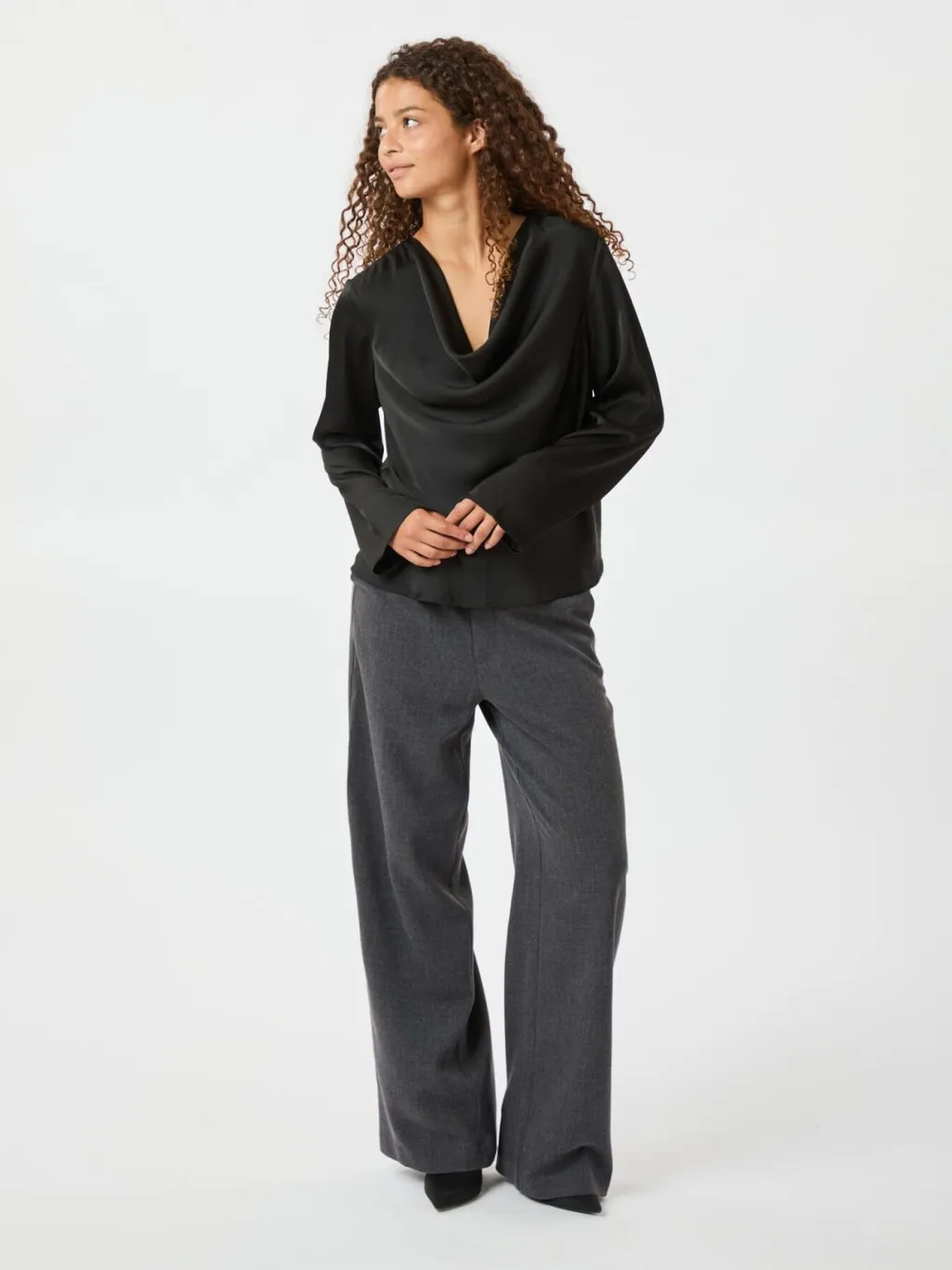 Nnvallista Soft Satin Blouse 163844