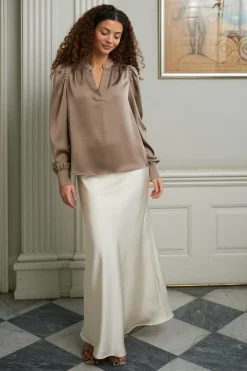 Neo Noir Nnvicky Heavy Sateen Skirt 159588 | Kjolar