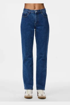 Pieces Pckylie Straight Jeans | Jeans, Leggings & Byxor