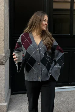 BYIC Saschaic Cardigan D076 | Cardigans