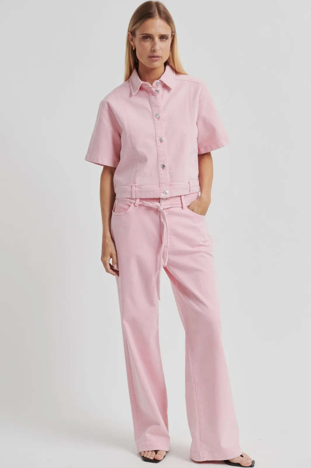 Second Female fiea Deni Jean 60475 | Set