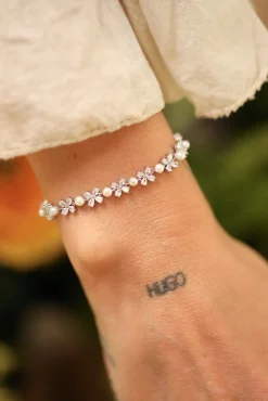Rooted Silver Daisy Bracelet | Armband