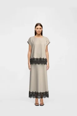Viellette Ankle Lace Skirt