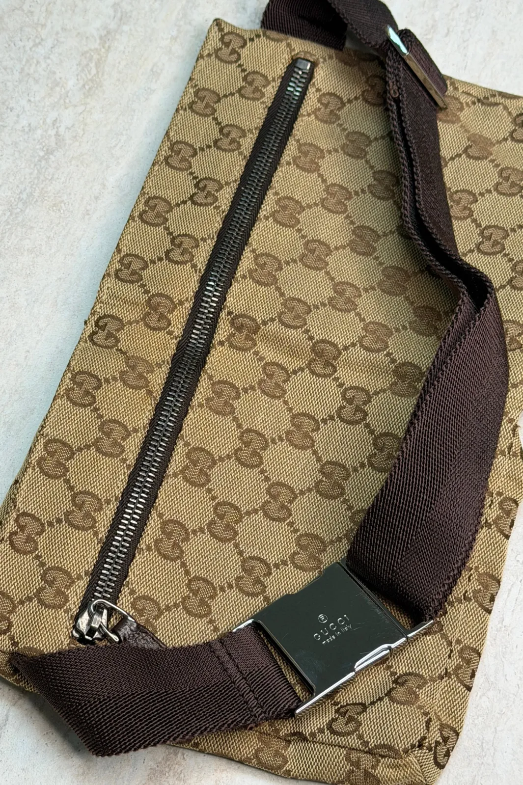 Preloved Vintageline x Molly&My Vintage Gucci Bumbag 4 | Väskor & Plånböcker