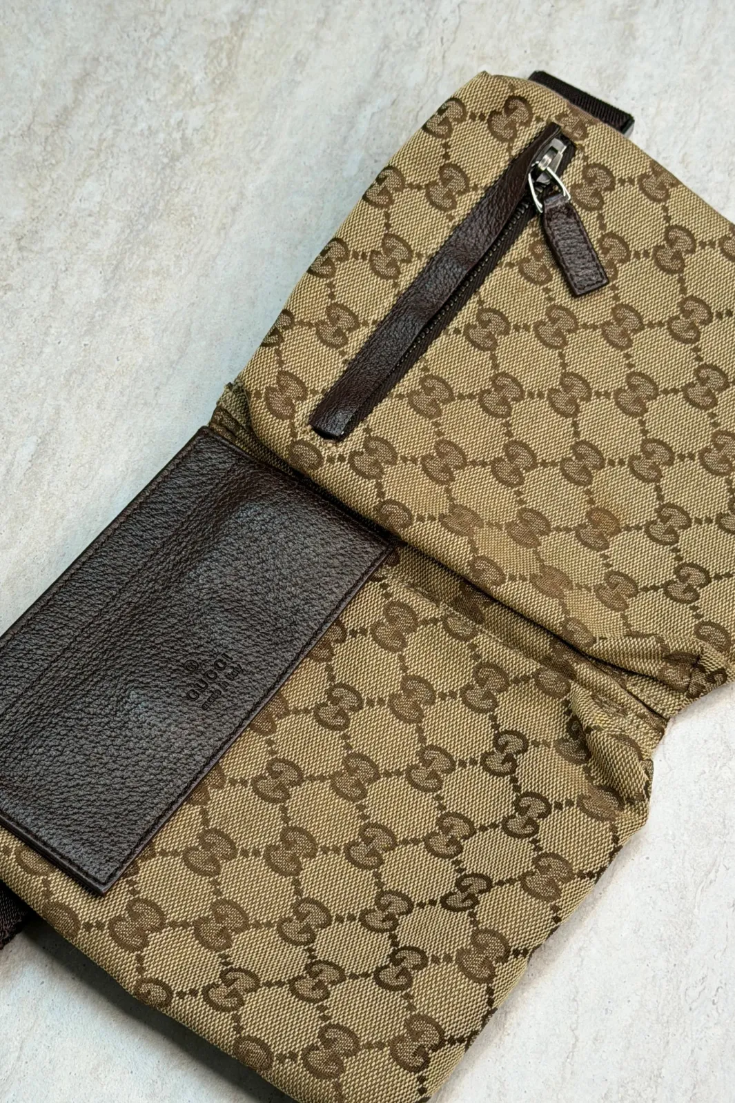 Preloved Vintageline x Molly&My Vintage Gucci Bumbag 4 | Väskor & Plånböcker